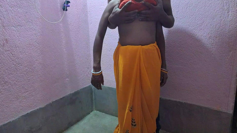 Trilokinath: Pacar desa India di toilet sama mantan pacarnya