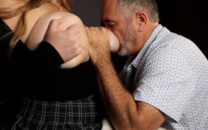 Vibra King Video: Infermiere e allattamento per adulti