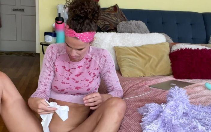 VibeWithMommy: Aman tanrım ve evden bile çıkamadan önce antrenmanımdan önce kelimenin tam anlamıyla durup...