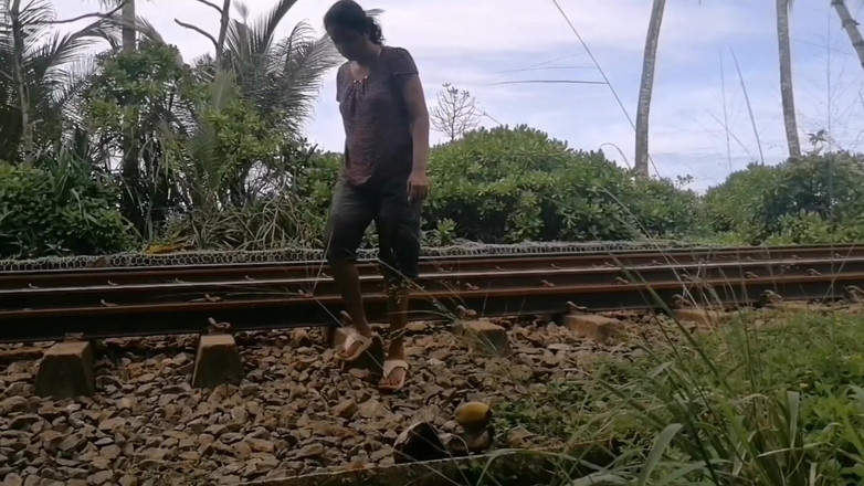 Tina Baby: Pekerja seks di pantai selatan