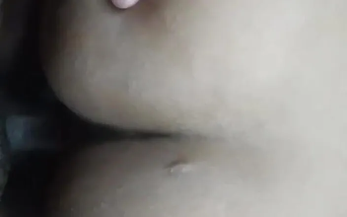 Rezina R: Desi Girlfriend and Boyfriend Doing Sex When Nobody at Home