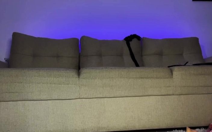 JuiceLussie: Digitación coño de cerca en webcam