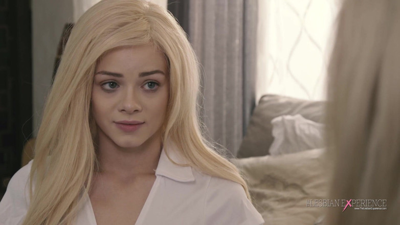Girl Girl XXX: Es un mundo de mujeres