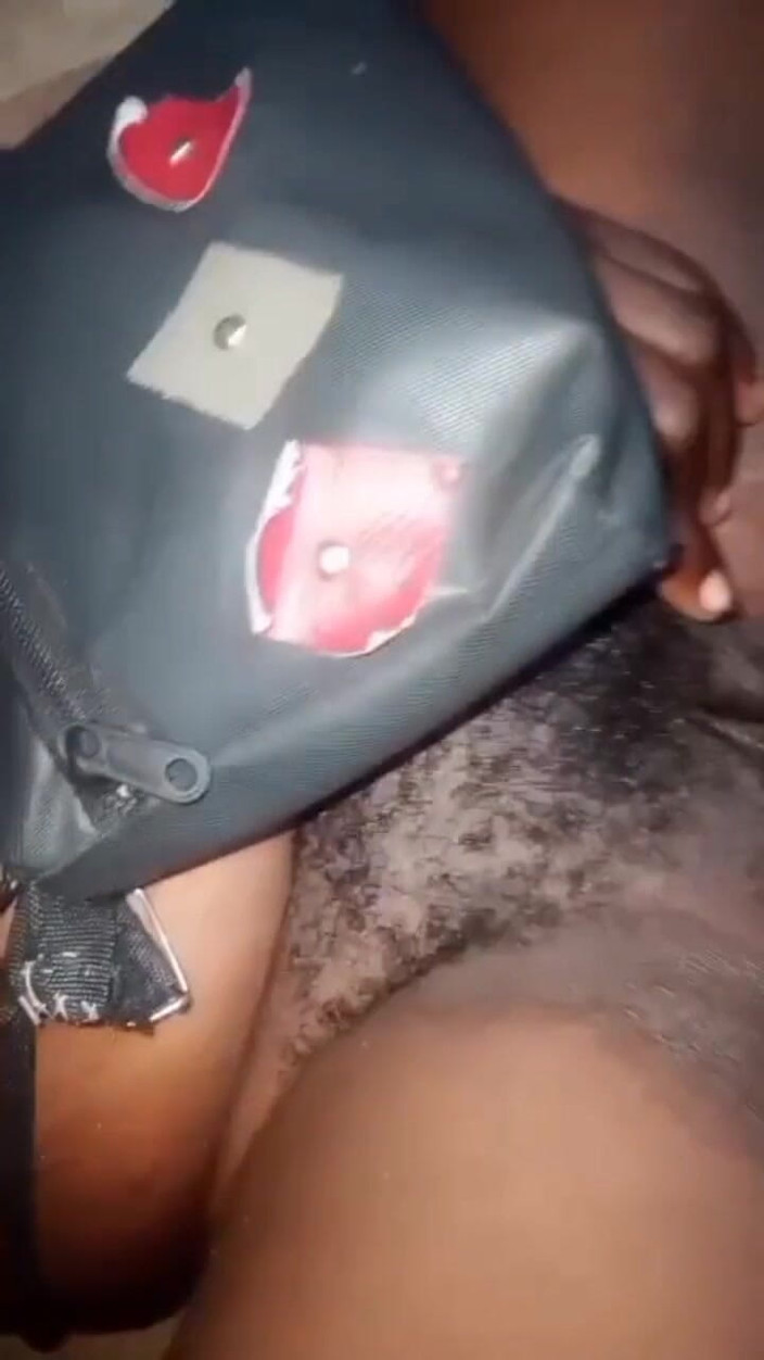 Oladi plenty tv: Soirée sexe rapide avec ma fille à gros nichons