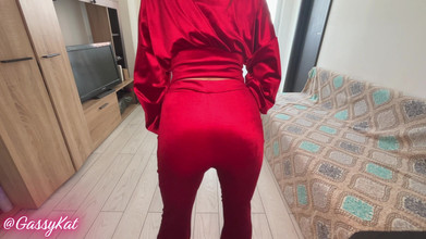 GassyKat: Tirando mis pedos para ti