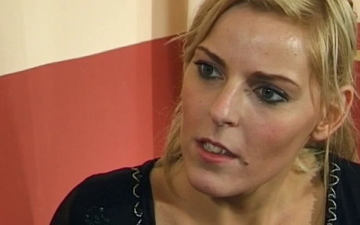 FoxyMedia: Jolie blonde des Pays-Bas