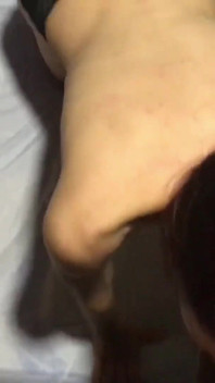 Meine nachbarschlampe wird geil, während wir netflix gucken - Amateur nora MILf Andy Z 94