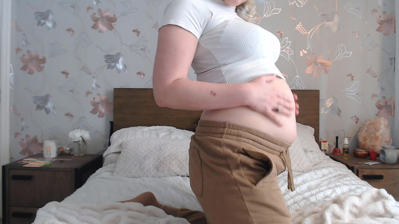 Ripley sweet studio: Bloat + burp efter att ha ätit din fru