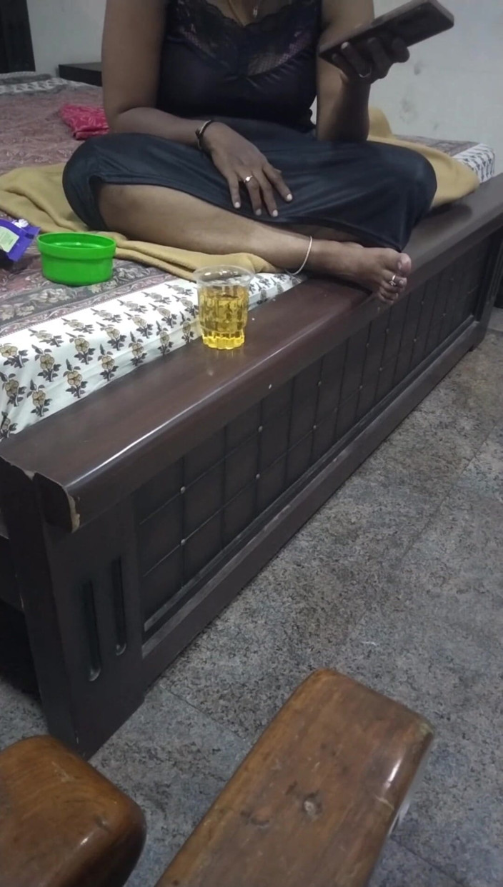 Tamil lesbian: Parlare sporco con gli snack