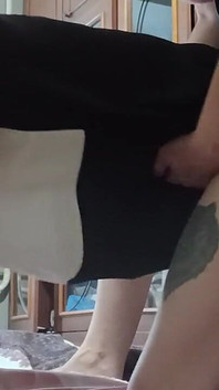 Alih-alih pelajaran privat di rumah, bu guru seksiku malah ngentot aku pakai strap-on