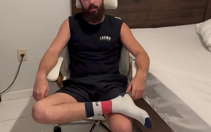 Rope Hunter: POV:i Will Use My Post-gym Socks to Gag You