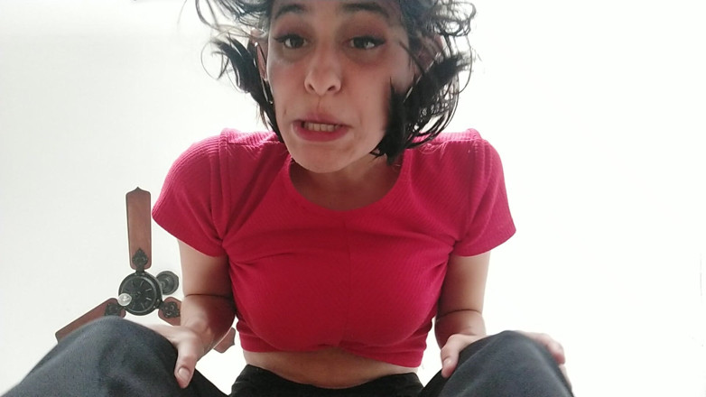 Ms Candy Bunny: Giant Woman Foot Massage POV