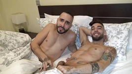 Webbkamera bakom scenen Rafa Marco knullad av tatuerad hingst