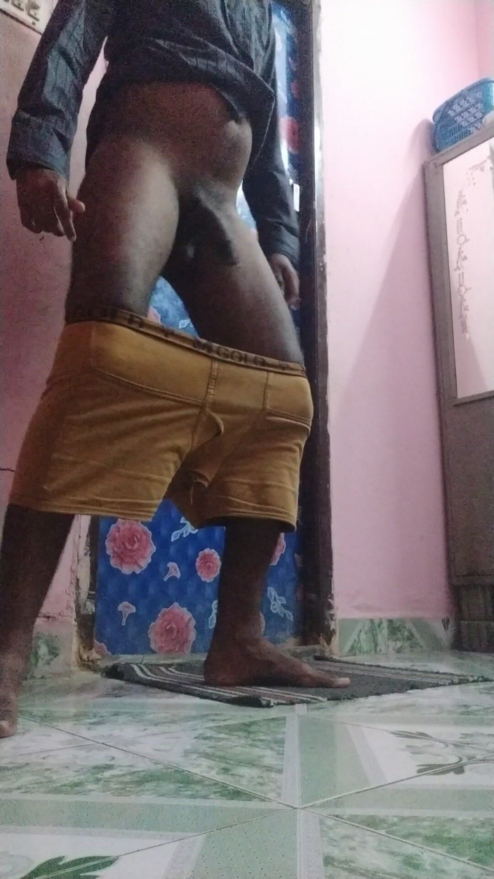 Tamil 10 inches BBC: Tamil10inchesbbc seksi elbise değiştirme seansı
