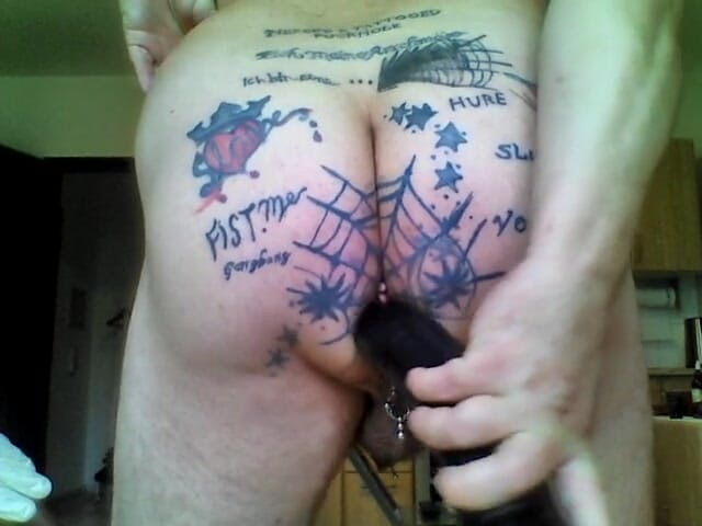 Geiler Ralf: Cel mai bun futai cu pumnul al unui tip tatuat și...