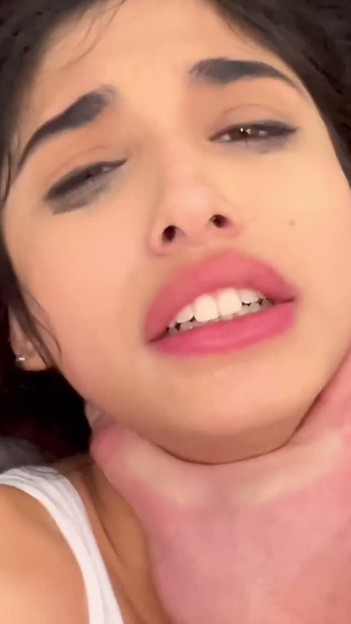 Face fucking king: Ateşli Hooters Kızı Reina Rae Götten Sert Sikiliyor Ve Götten...