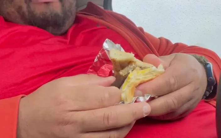Blkhole420: Breakfast in a small car
