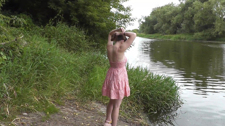 Assol: Sólo v divočině bez kalhotek