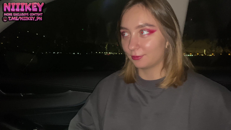 niiikey: First Tinder Date Ends with Sex in Car! She Allowed...