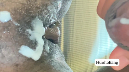 HunhoBang: 滴水湿润的乌木阴户射精 - 放荡的秘书