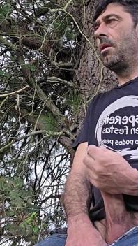 Straight Guy Masturbates in the Woods