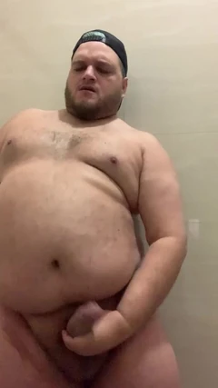 Medvěd masturbuje v práci