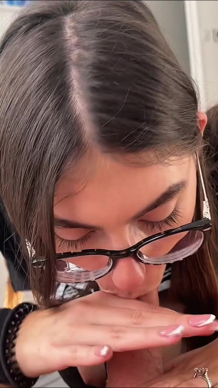 Johnny Grey: Hot Teen 18yo Brunette Gives Hardcore Sloppy Blowjob Till My Dick...