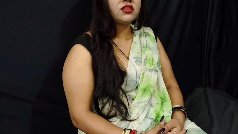 Sexykajalbhabhi: Mama vitregă indiană și fiul vitreg