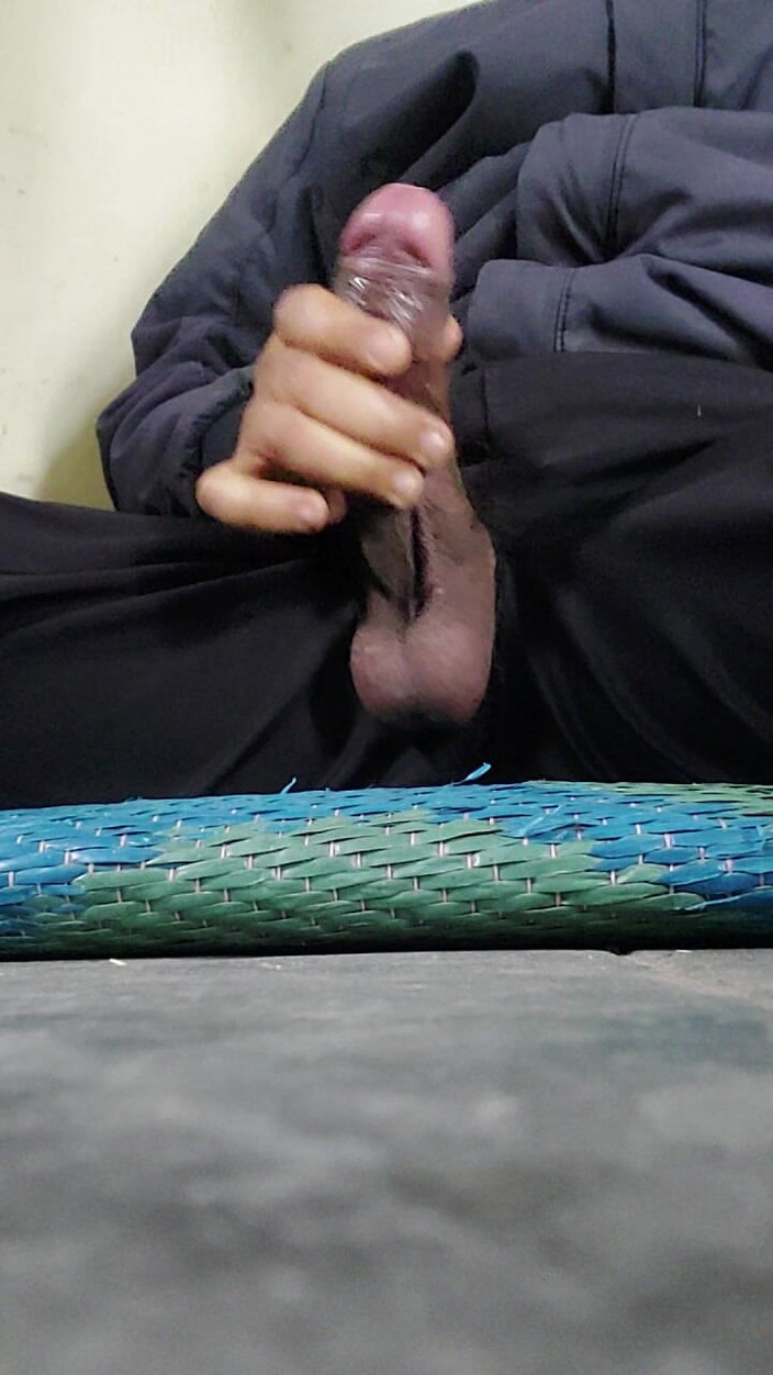 Bigcocka: Zakar besar desi India dalam kamera web