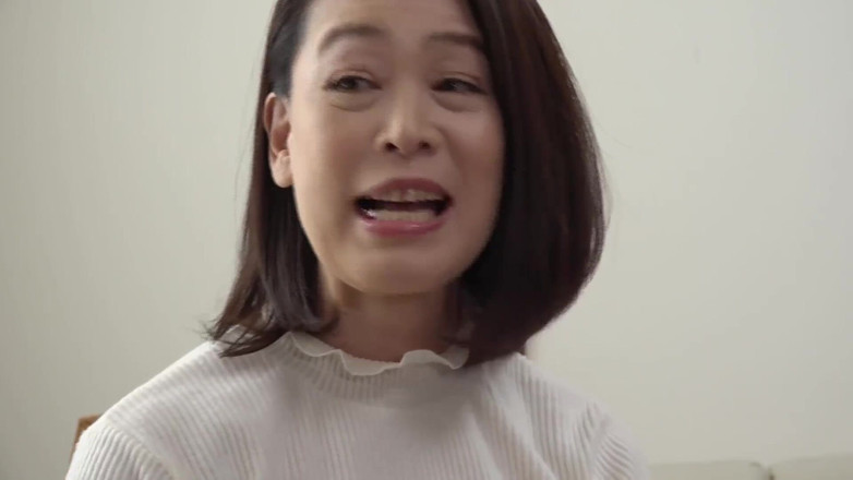 Vulture: She Is Still Active! Grandma Who Would Eat up Everyone...