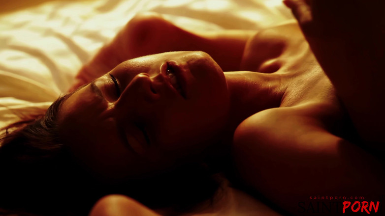 SaintPorn: Leony Dark и Promesita закроют тени и вылизывают друг друга