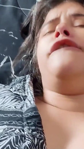 Selena Vega: Sexy Amateur Couple Fucking in Front of the Mirror