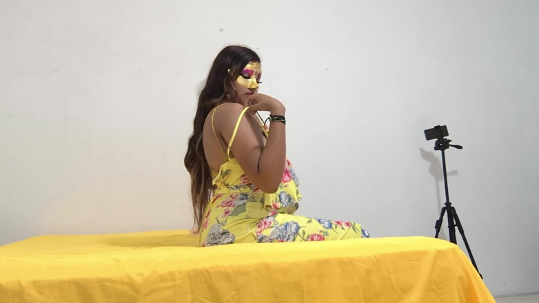 NEGRITA SEXY: Mujer tetona sin novio hace porno casero para encontrar un...