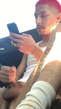 Hung Papi Mladý Twink Velký Nesestříhaný Penis Solo Honění z Velký Cumshot Obrovská nálož!