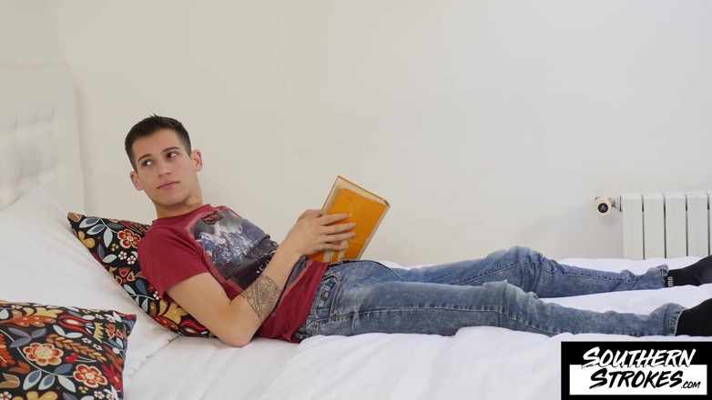 Southern Strokes: Southernstrokes Oliver Morgenson Pleases Alec Loob Huge Dick
