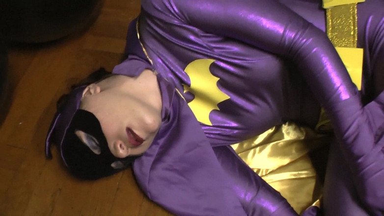 Evangelines Fetish: Batgirls un'avventura letale con il gas