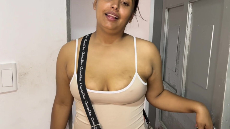 Miaandaxel: I'm Going for a Massage to Take Away My Stress...