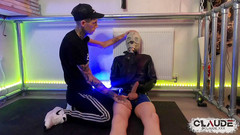 Claude Nikotine: Plynová maska Rebreather - dechová hra