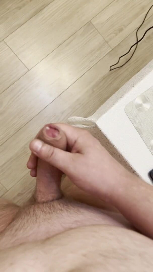 Young cum: Kontol muncrat close-up 1