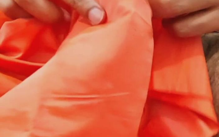 Satin And Silky: Атласний шовк мастурбує порно - атласний шовковистий помаранчевий костюм натирає член головою 85