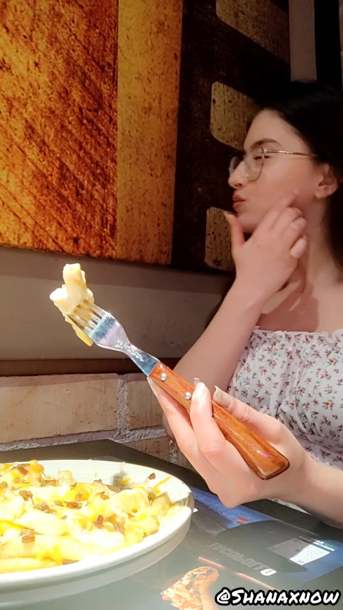 Shanaxnow: Het plezier van eten