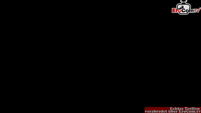 EroCom: Старая немецкая домохозяйка в очках трахается в ММЖ тройничке в черных нейлоновых чулках