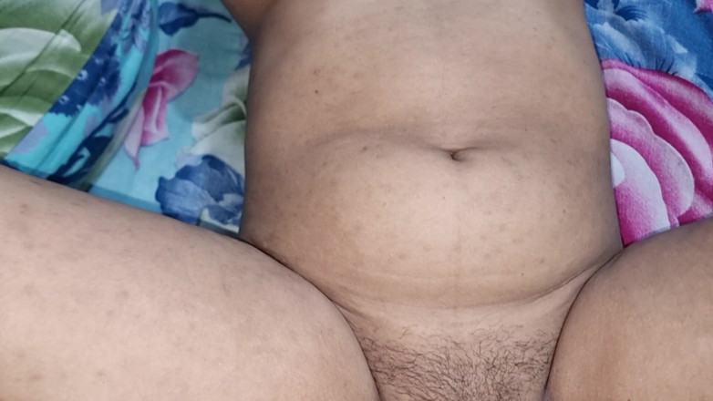 bdboygirl69: 진짜 남편 마누라 섹스 비디오. 그는 젖탱이를 빨고 보지에 사정해