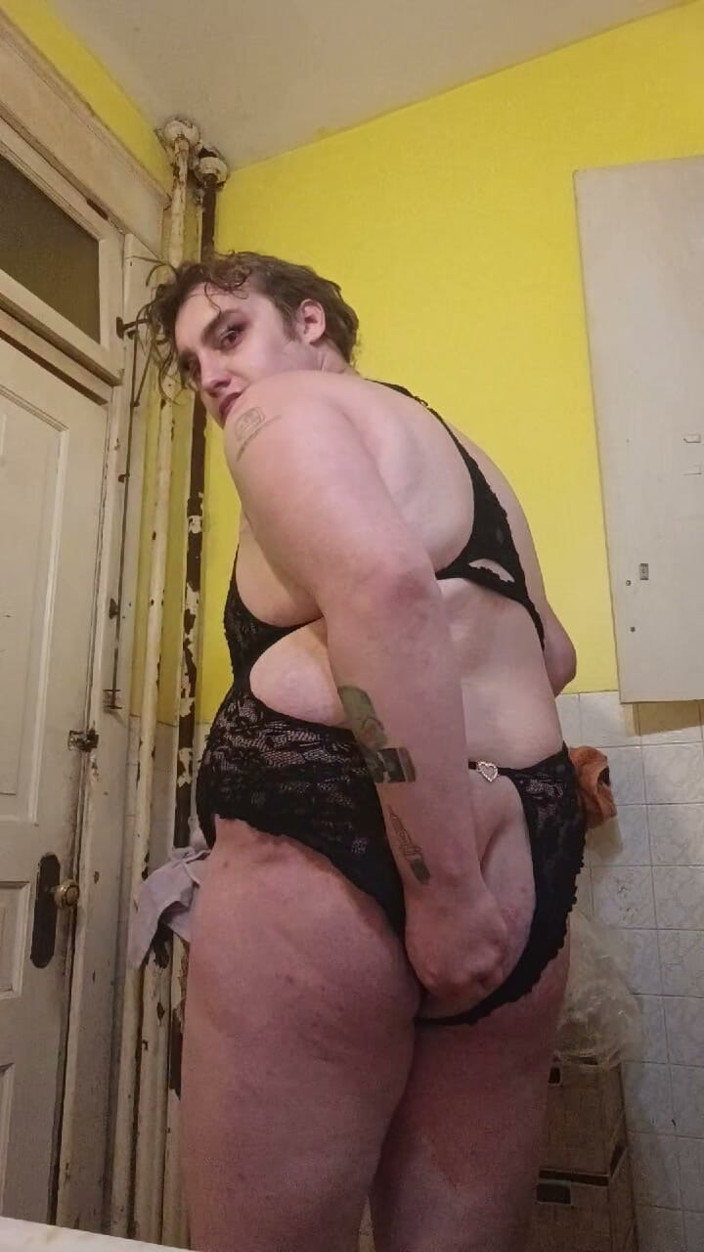 Sissy Danielle: Anglais