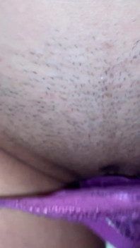 Compilatie van geschoren poesje pissen in kanten lingerie! Voorgrond! POV!