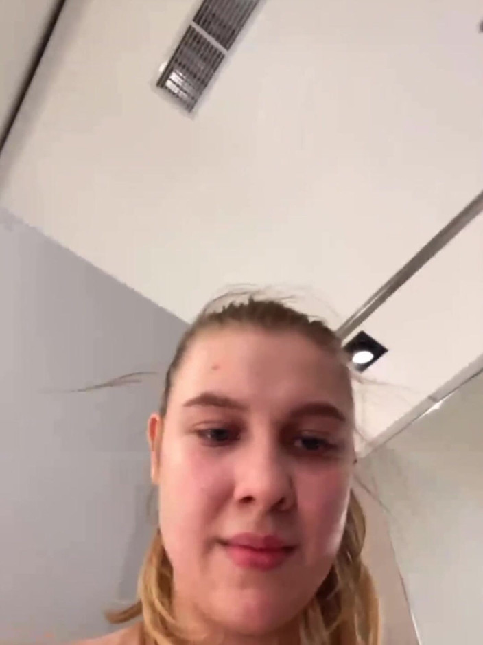 JuiceLussie: Fucking in Locker Room Close up