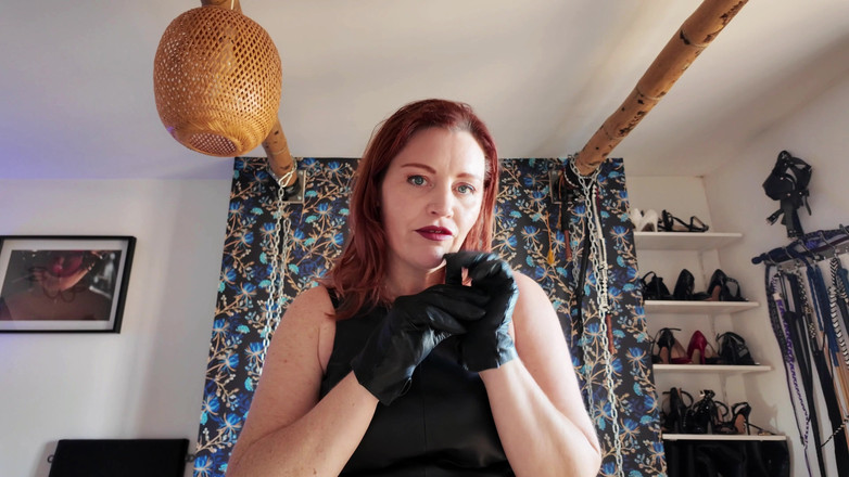 InannaJustice: Skórzane rękawiczki dokuczają