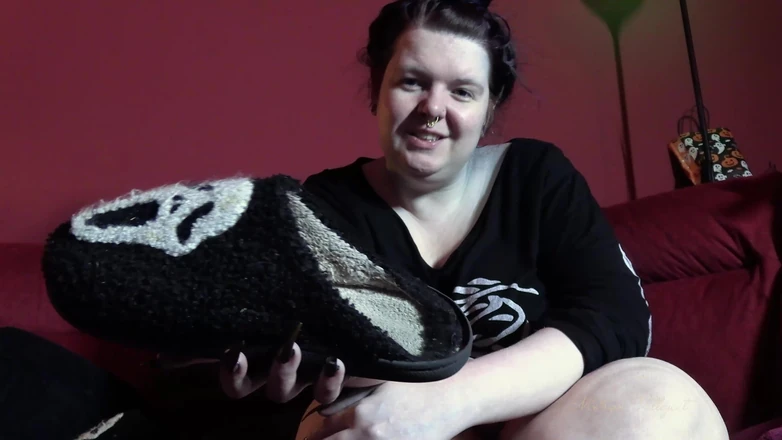 Mxtress Valleycat: JOI si cewek pecinta slip slipper yang berkeringat