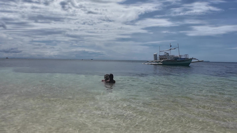 MaikaMann: Relaxace konečníku v měkké slané oceánské vodě před análním sexem...
