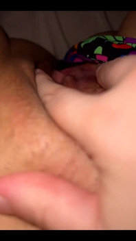 Rubbing my pussy 